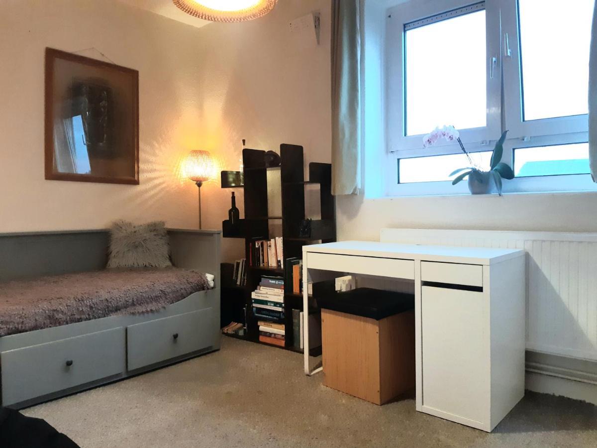 Cosy Room In Camden Town Zone 2 London Eksteriør bilde