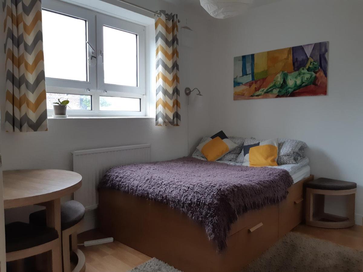 Cosy Room In Camden Town Zone 2 London Eksteriør bilde